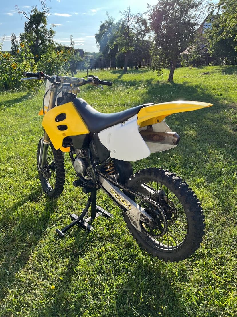 Suzuki RM 125