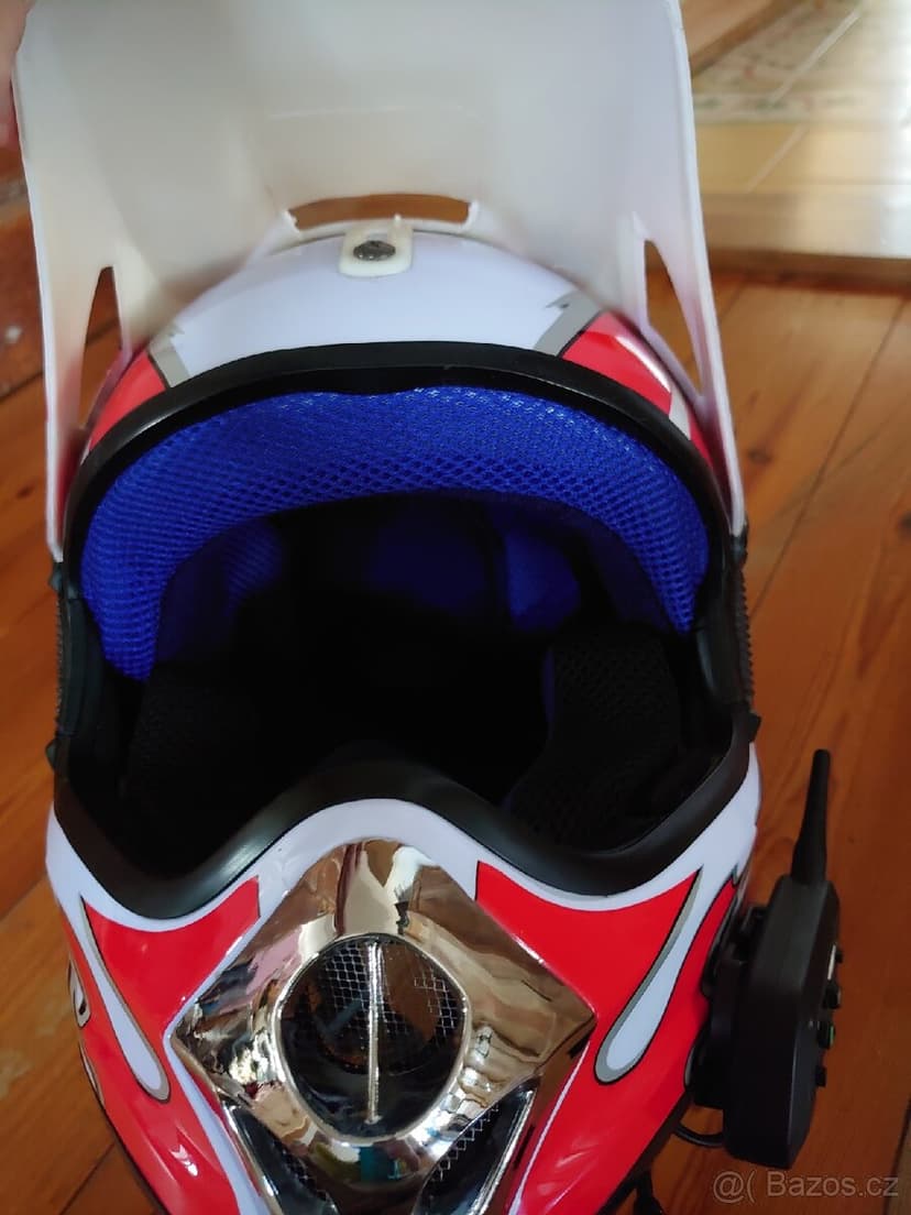 Helma na motorku