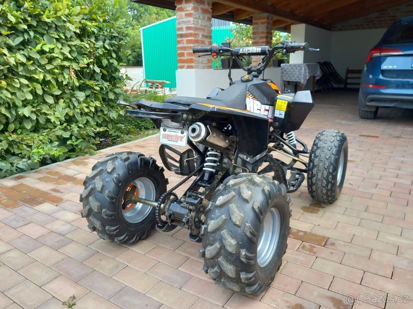 Prodám čtyřkolku Hecht 125