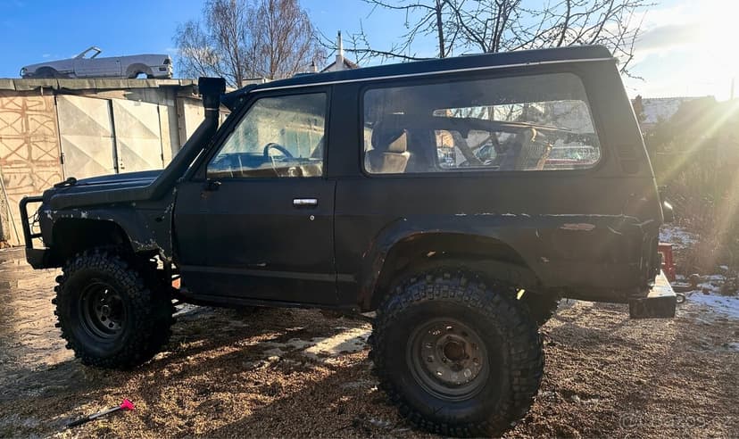 Nissan Patrol Y60 Terénní úprava plně pojízdný
