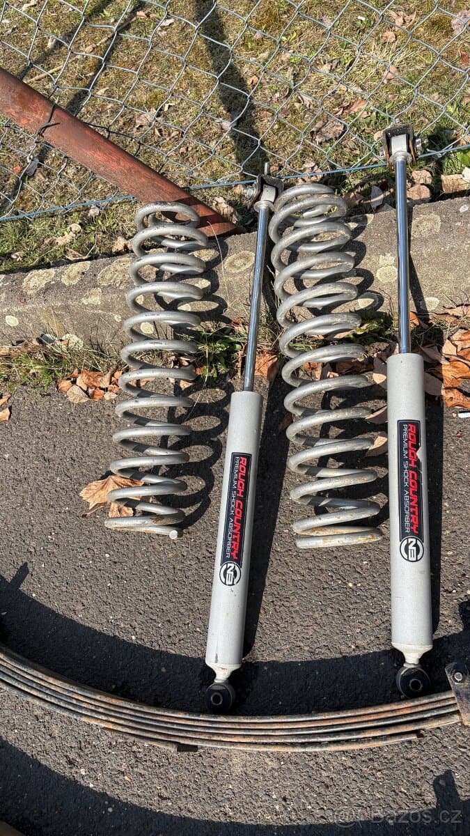 Podvozek Jeep Cherokee XJ