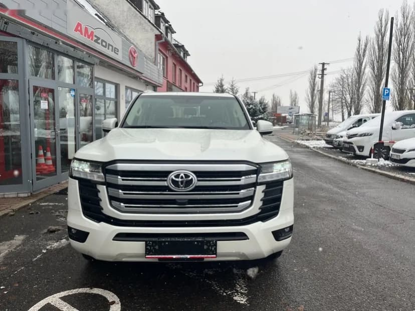 Toyota Land Cruiser 300, Land Cruiser 300 3,3 D V6 GXR