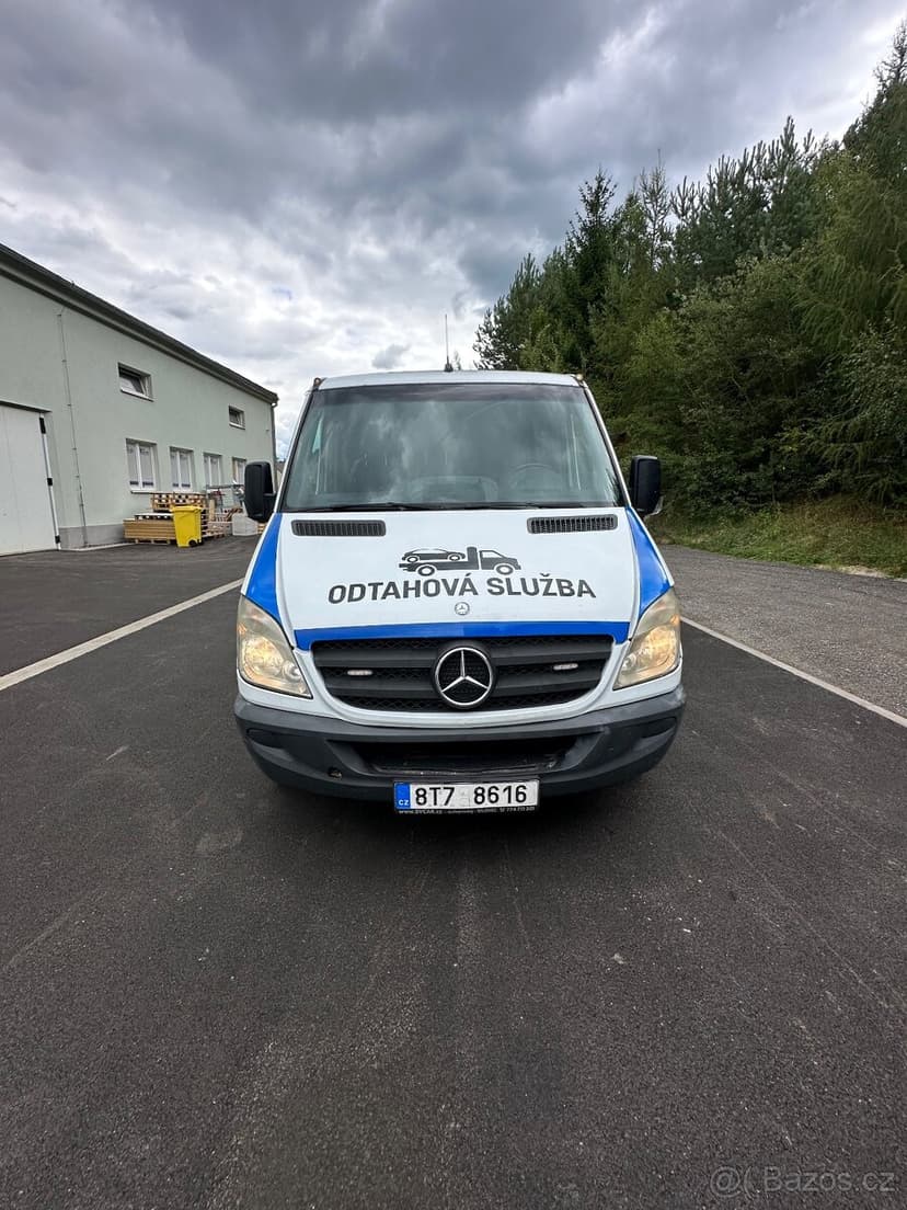 Mercedes Sprinter- odtahový speciál 3,5 T. Skupina B