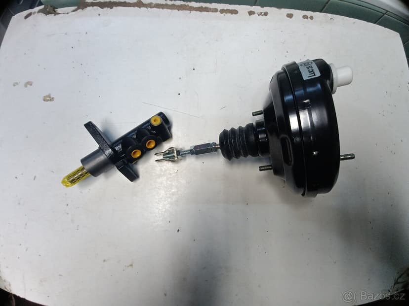 Hlavní brzdový válec na Suzuki samurai jimny vitara