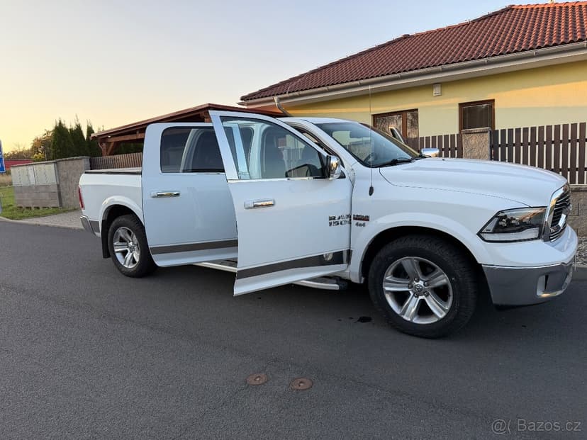 Dodge RAM 1500 crew cab, LONG, 5.7 HEMI, 4x4, lpg