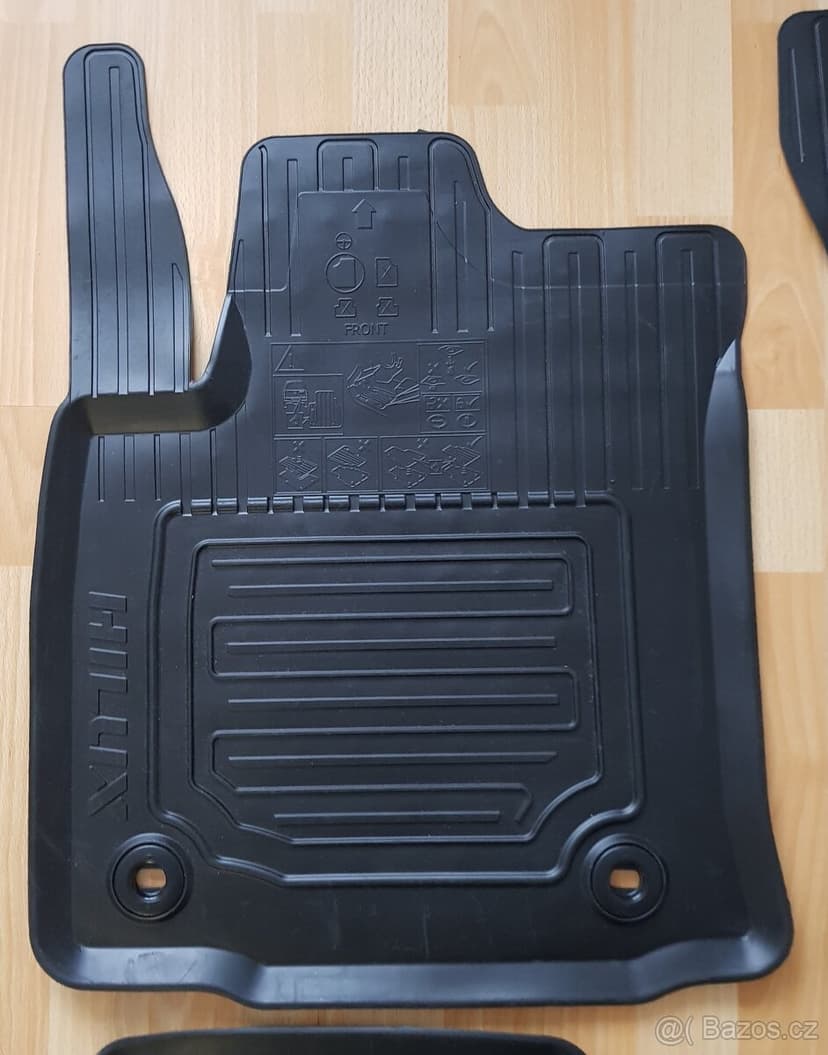 Koberce Toyota Hilux