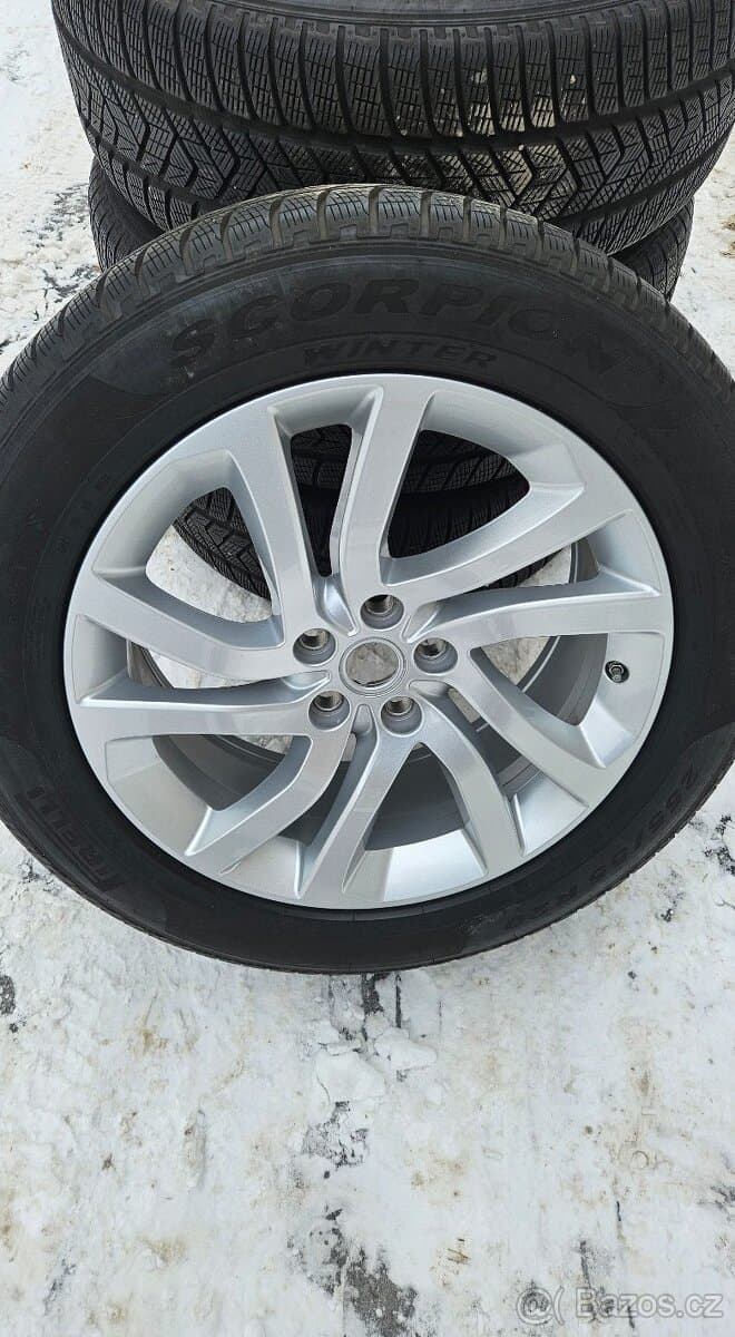 Originál Land Rover ALU kola R20 5x120 + Pirelli