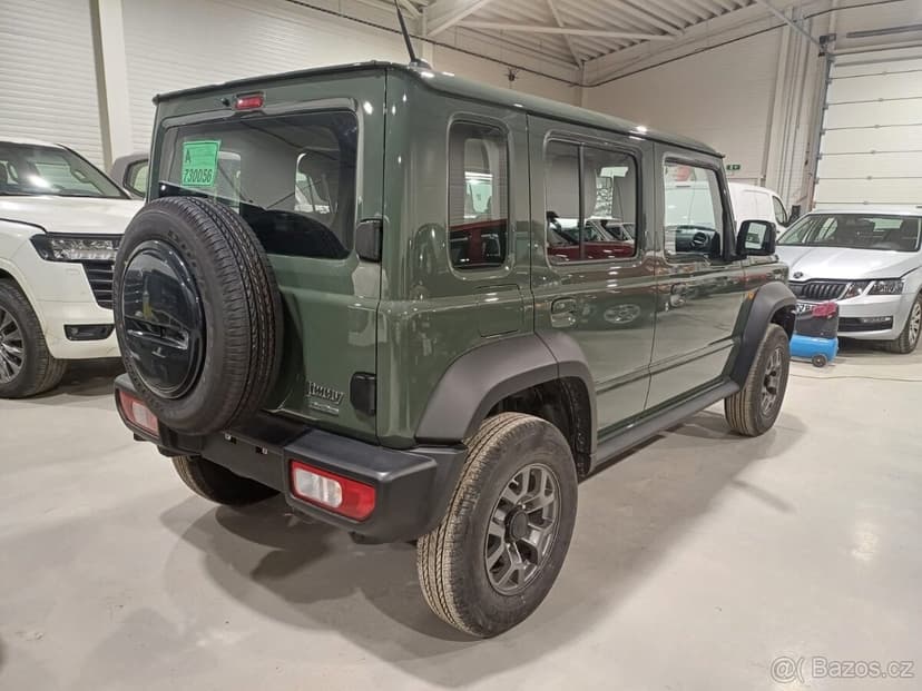 Suzuki Jimny 4x4 LONG 1,5 GLX Automat  SKLADEM  5-Místné