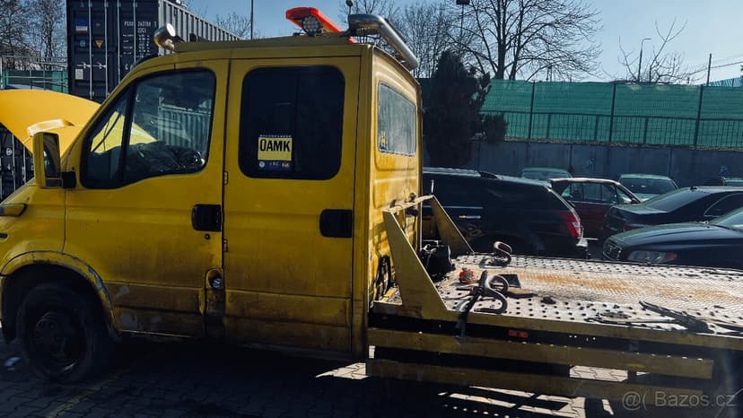 Odtahovka Iveco Daily 3,0TD 6míst 122KW 2006