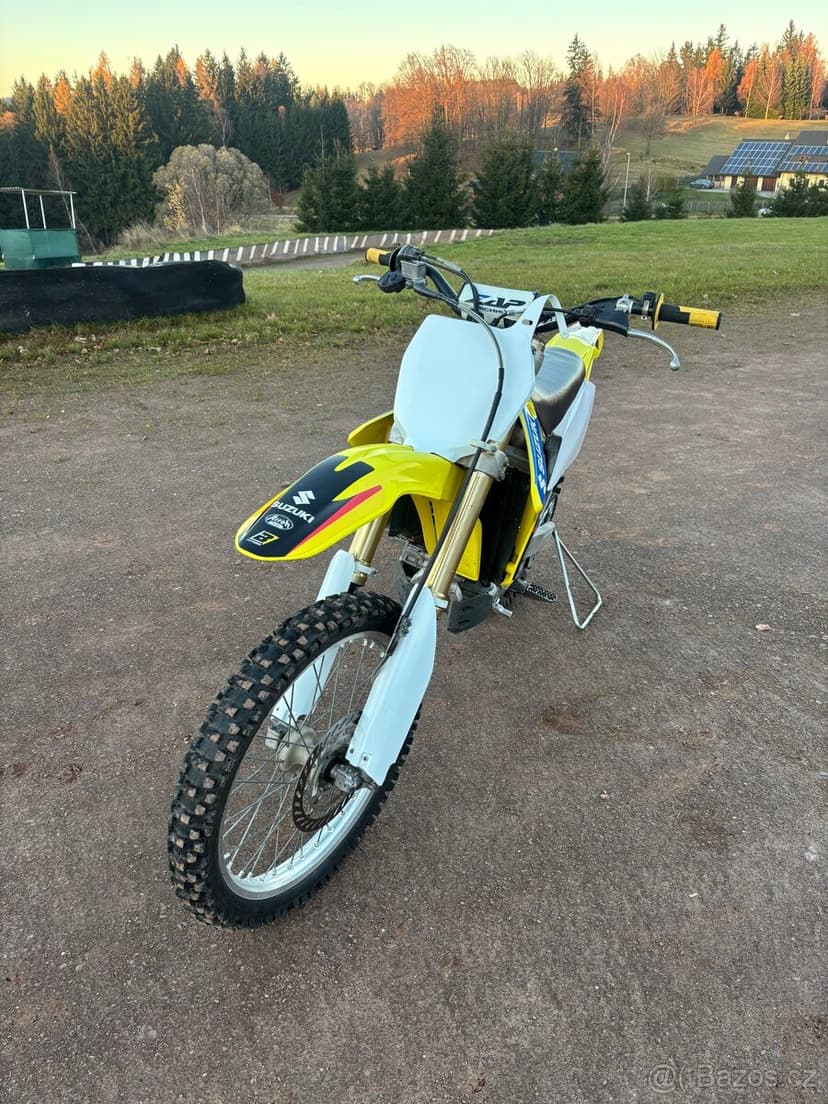 Suzuki RMZ450 2005