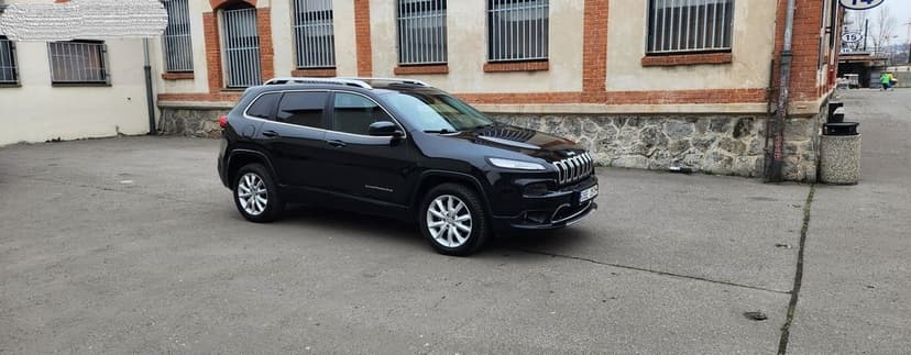 Jeep Cherokee, 2.0 M-JET ČR AUT 4X4 NAVI LIMI DPH