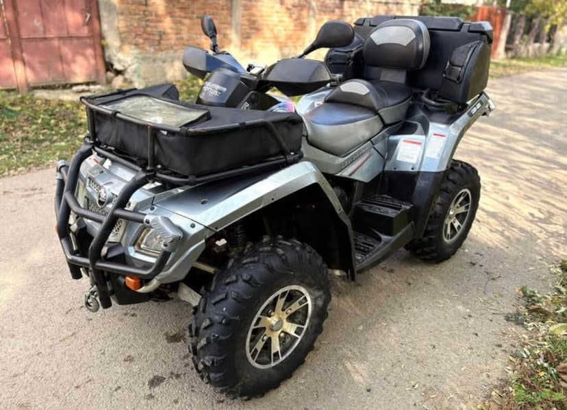 Čtyřkolka Can-am Outlander 800