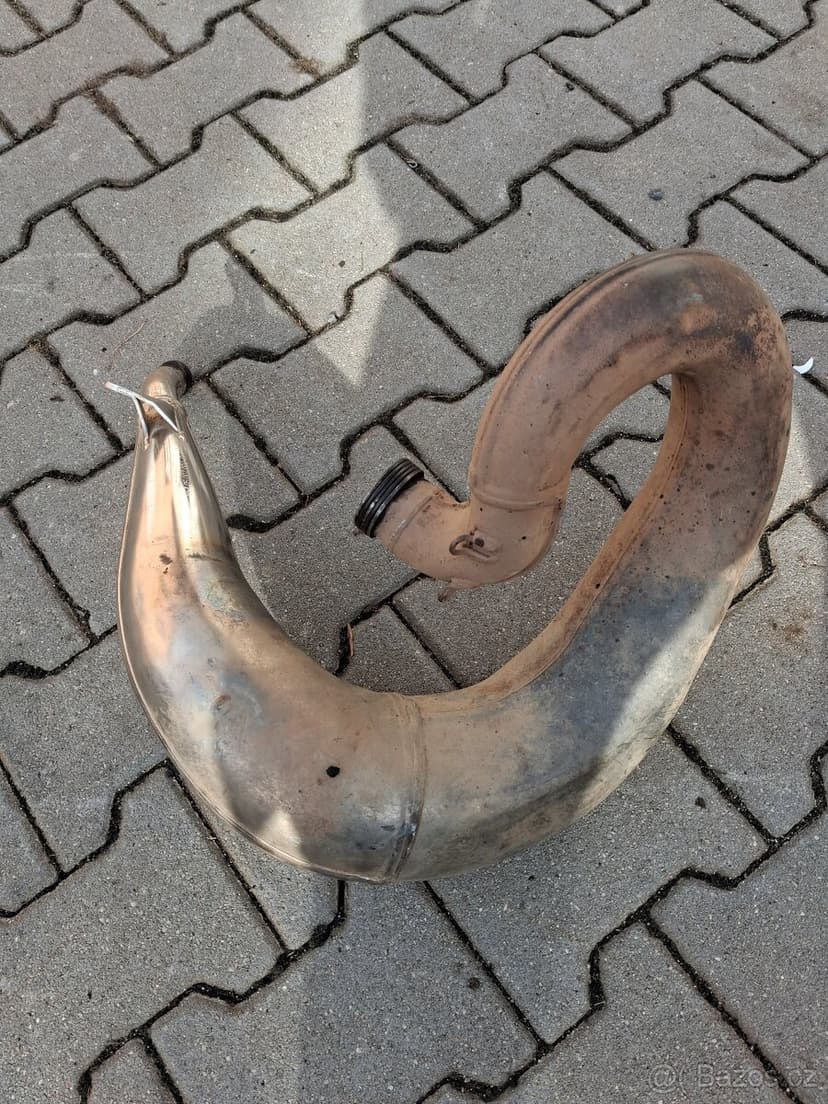 KOLENO VYFUKU KTM EXC