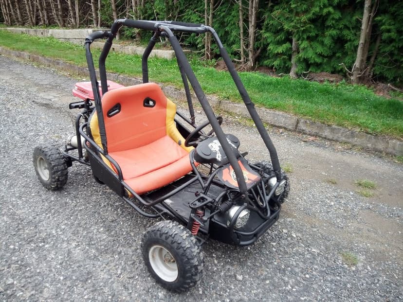 Prodám dětskou buginu MOTOR ATV 110 automat