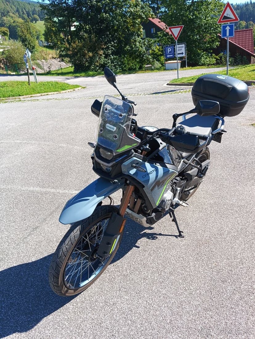 CF MOTO MT450