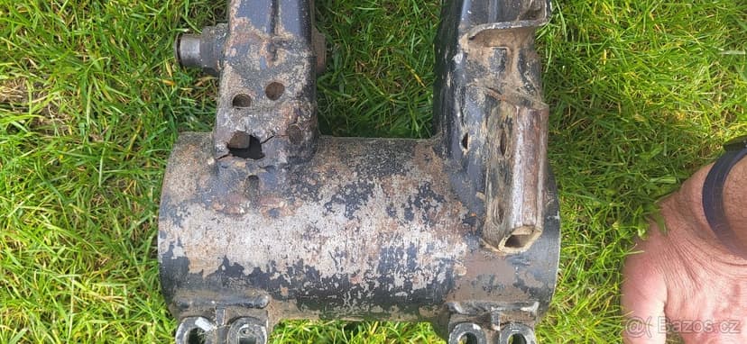 Suzuki LTR 450 - zadní kyvka