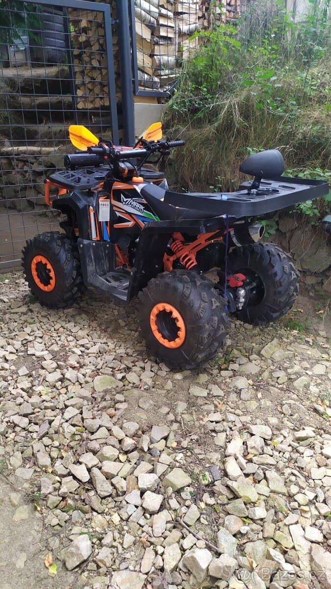 Grizzly 125,zážehový motor 4T palivo benzín