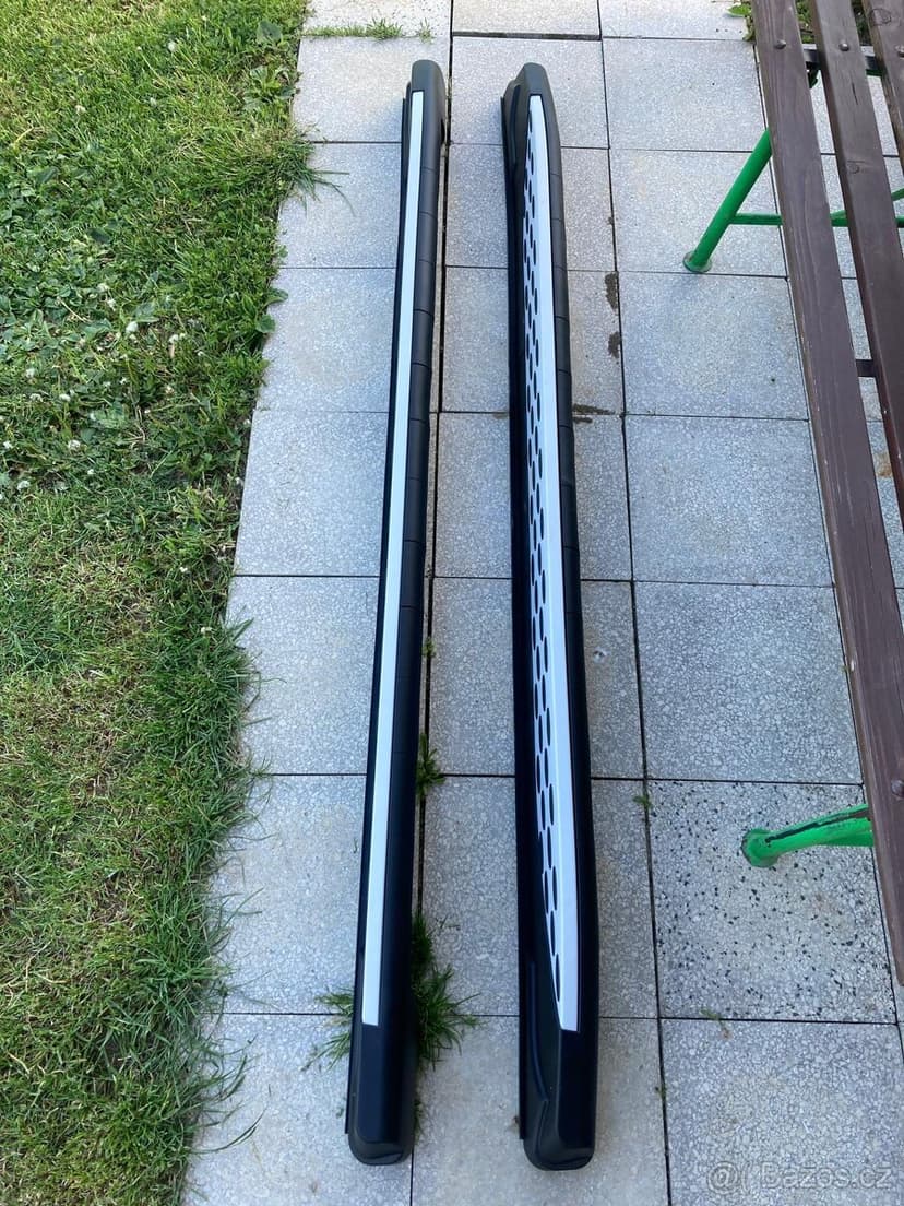 Nášlapy Dodge Durango