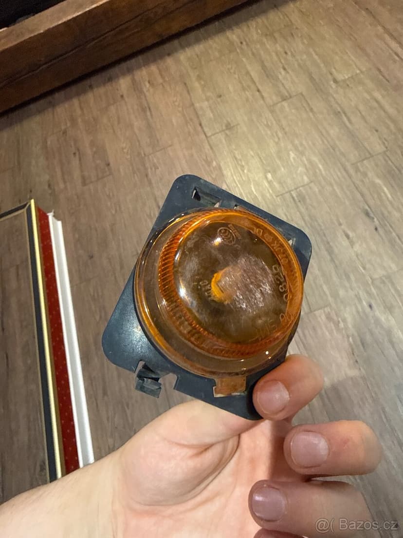 Různé díly Jeep Wrangler JK – brzdy, blinkr, mřížka, filtr,