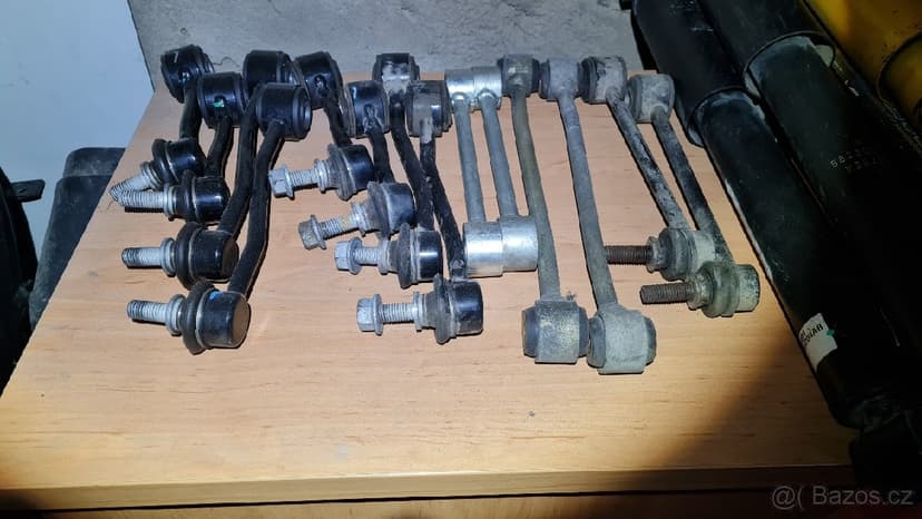 Jeep Wrangler JL a JK a Gladiator JT - díly