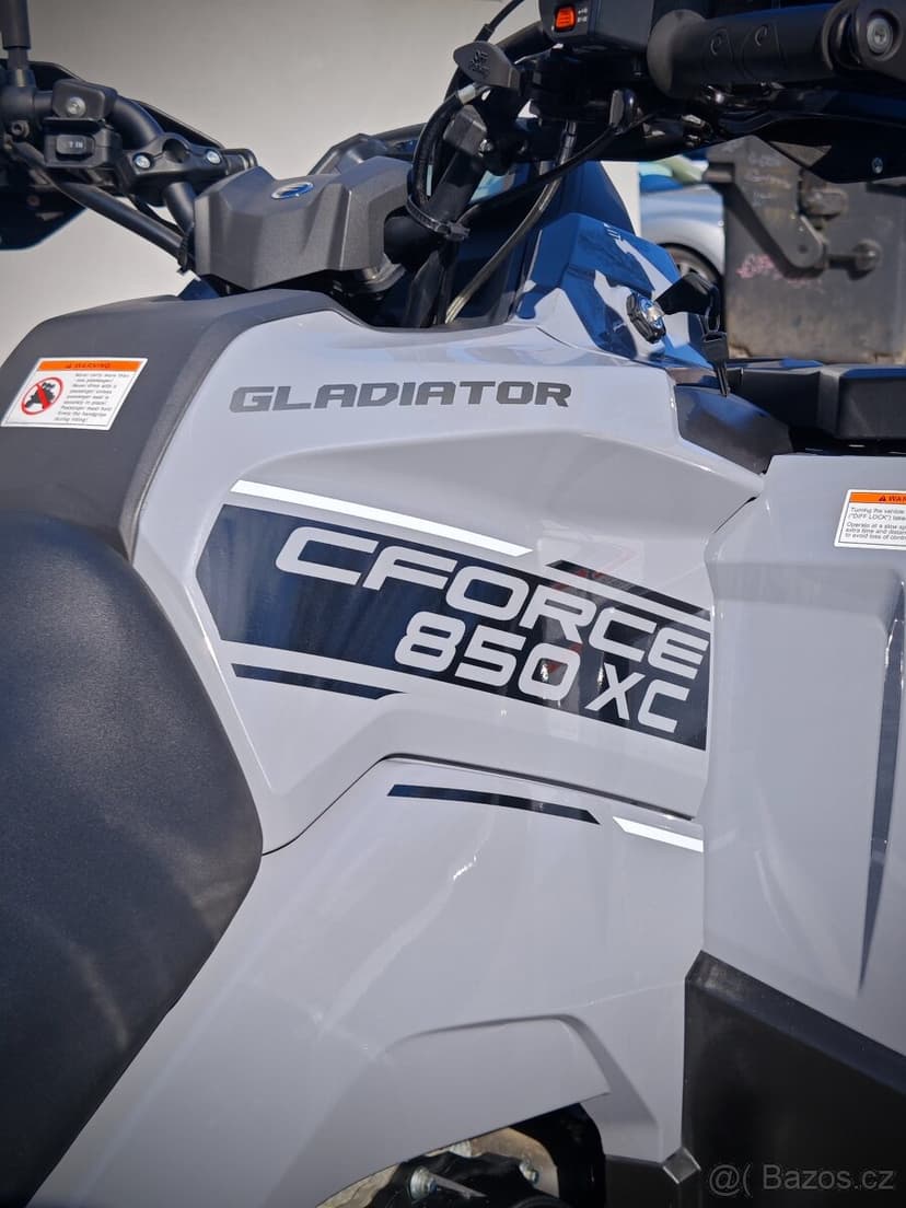 CFMOTO Gladiator  X850
