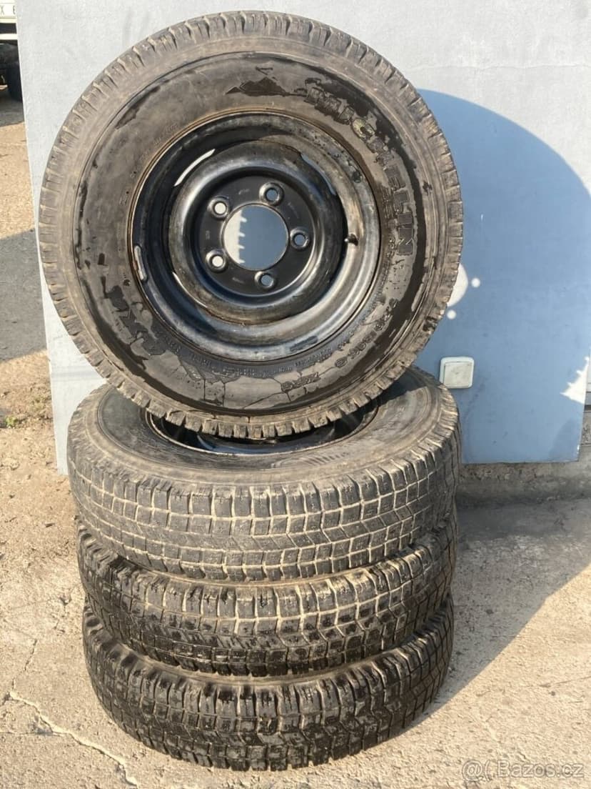 LR DEFENDER 7,5 R16 C s pneu MICHELIN