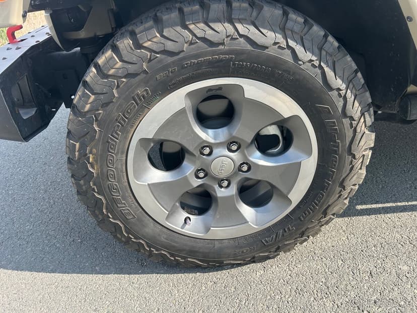 Sada kola Jeep Wrangler JK JL r18 BF Goodrich AT