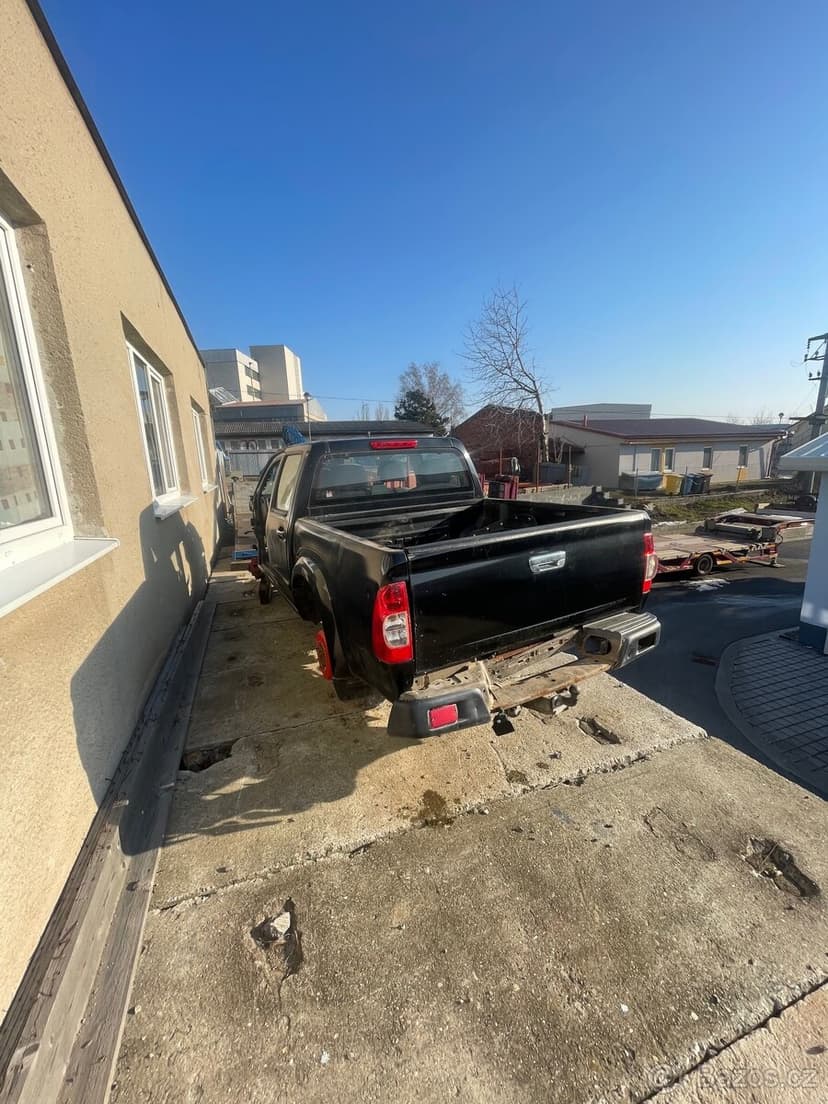 Isuzu D-Max (dily,celek)