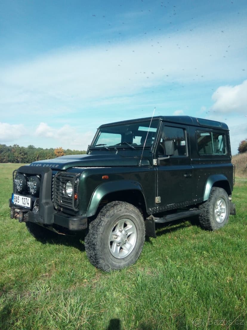 Land Rover Defender 90