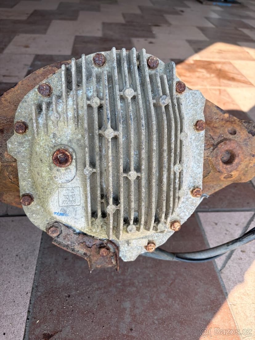 NISSAN NAVARA D40 ZADNI NAPRAVA