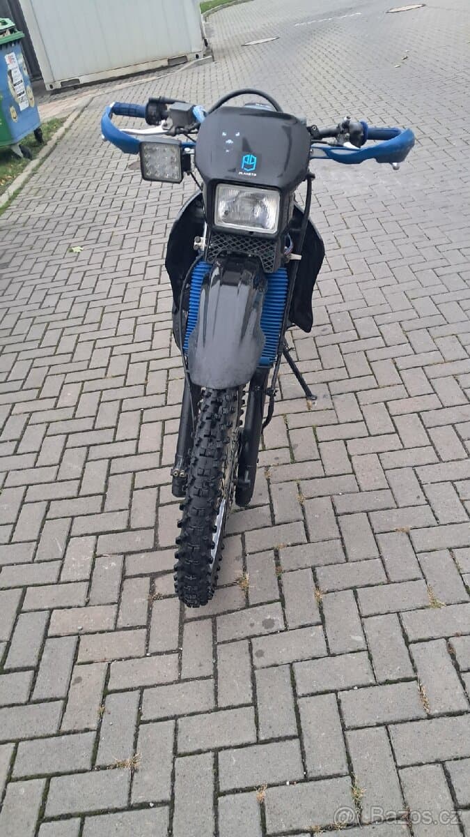 Yamaha DT 125 R veškeré díly z této motorky