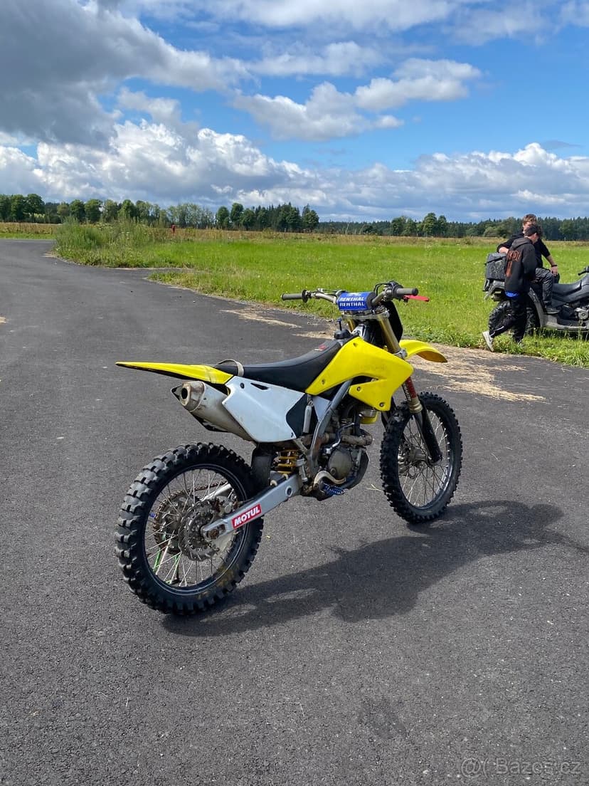 Suzuki rmz 250 2004