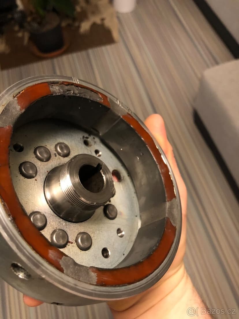 Opravuji magneta Cagiva Husqvarna repas magneto