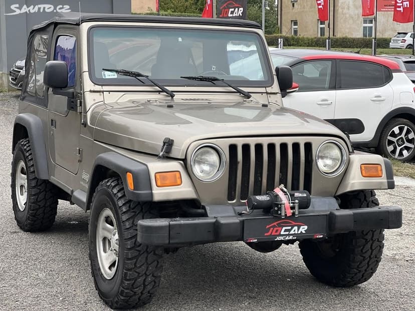 🚗 Jeep Wrangler 2.4i Sport 4x4 NAVIJÁK TAŽNÉ