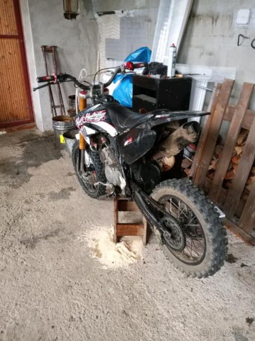 Pitbike stomp 140 (BESTIE)