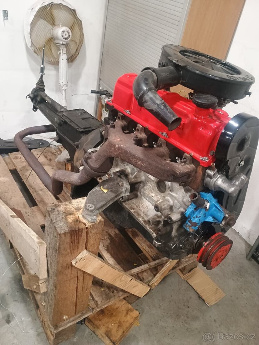 Motor 2x 1.6 a 1.8, +převodovka 4q plně funkční dobrý stav