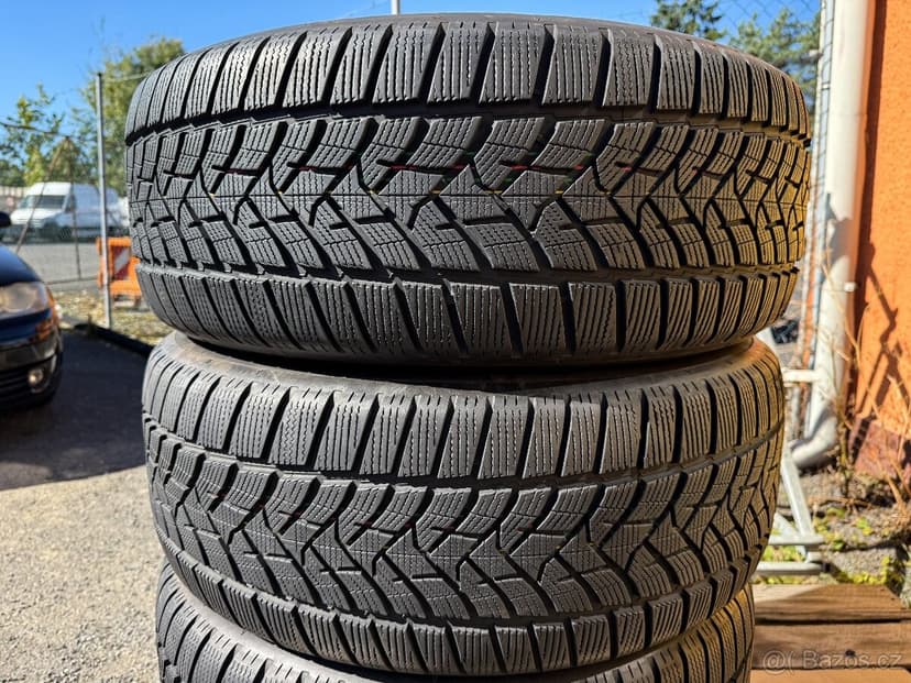 Zánovní zimní pneu 255/55/19 Dunlop Winter Sport 5 SUV