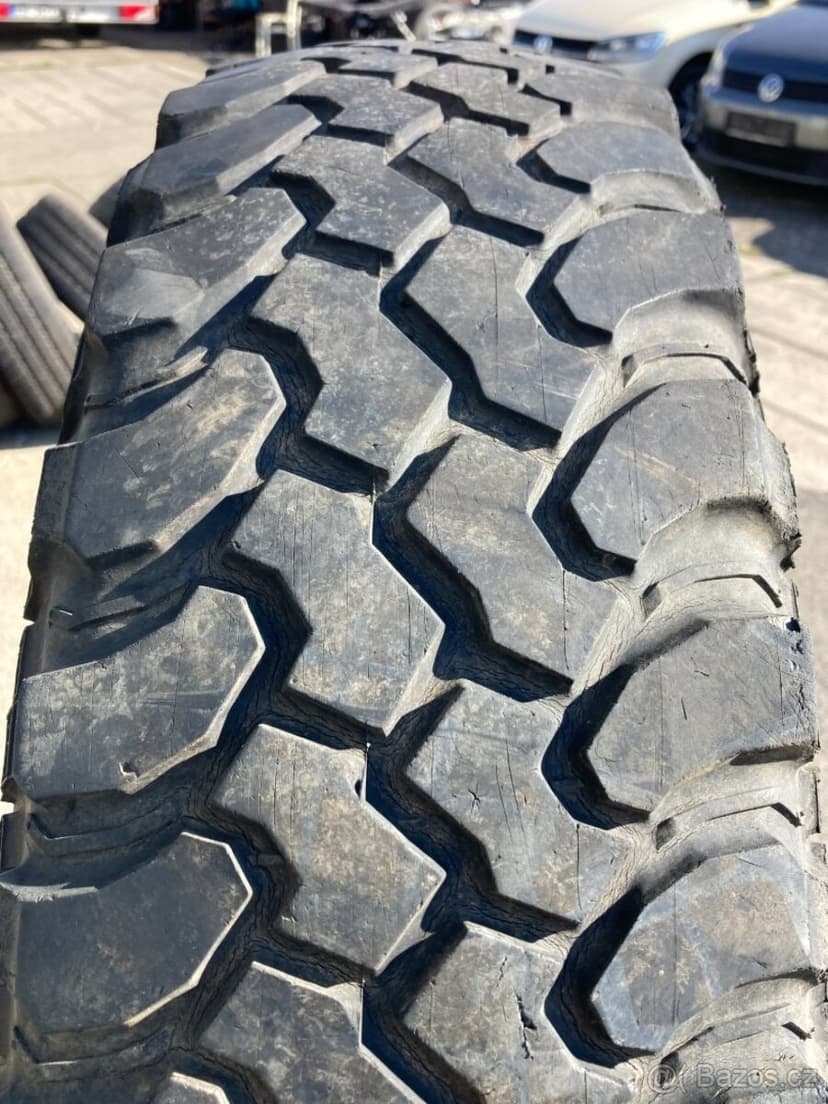 LR DEFENDER BF GOODRICH 235 85 R16 ALL TERRAIN