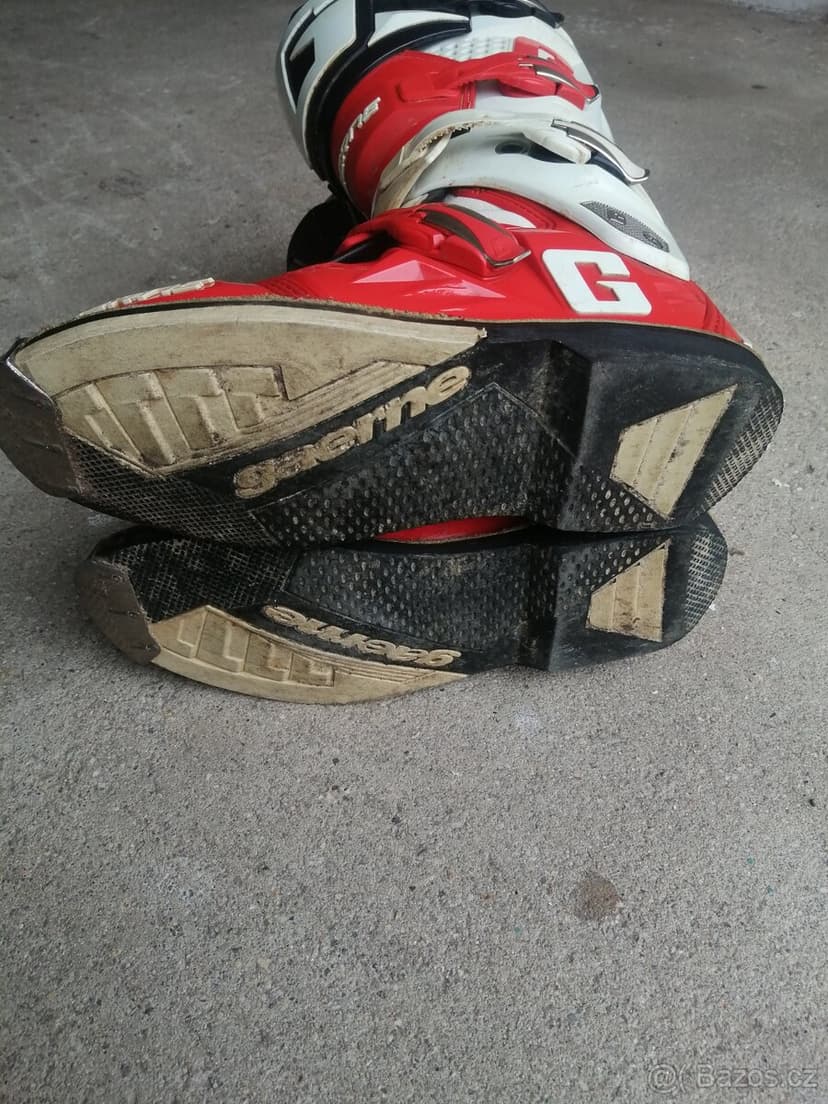 Prodam motocrosove boty gaerne sg12