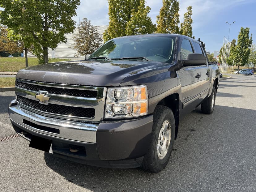 Chevrolet Silverado 5.3 V8, 4x4, LPG, tažné 3.5t