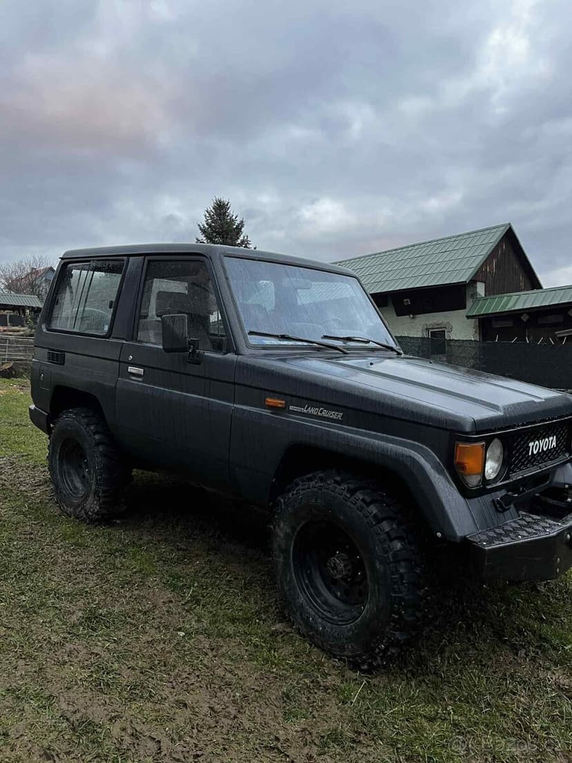 Toyota LAND CRUISER 4X4 LJ70