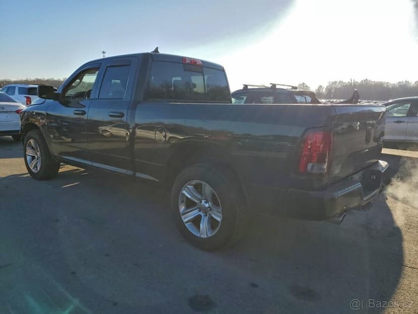 Dodge RAM 1500 SPORT 5.7 v8 2016 4x4 123tis mil