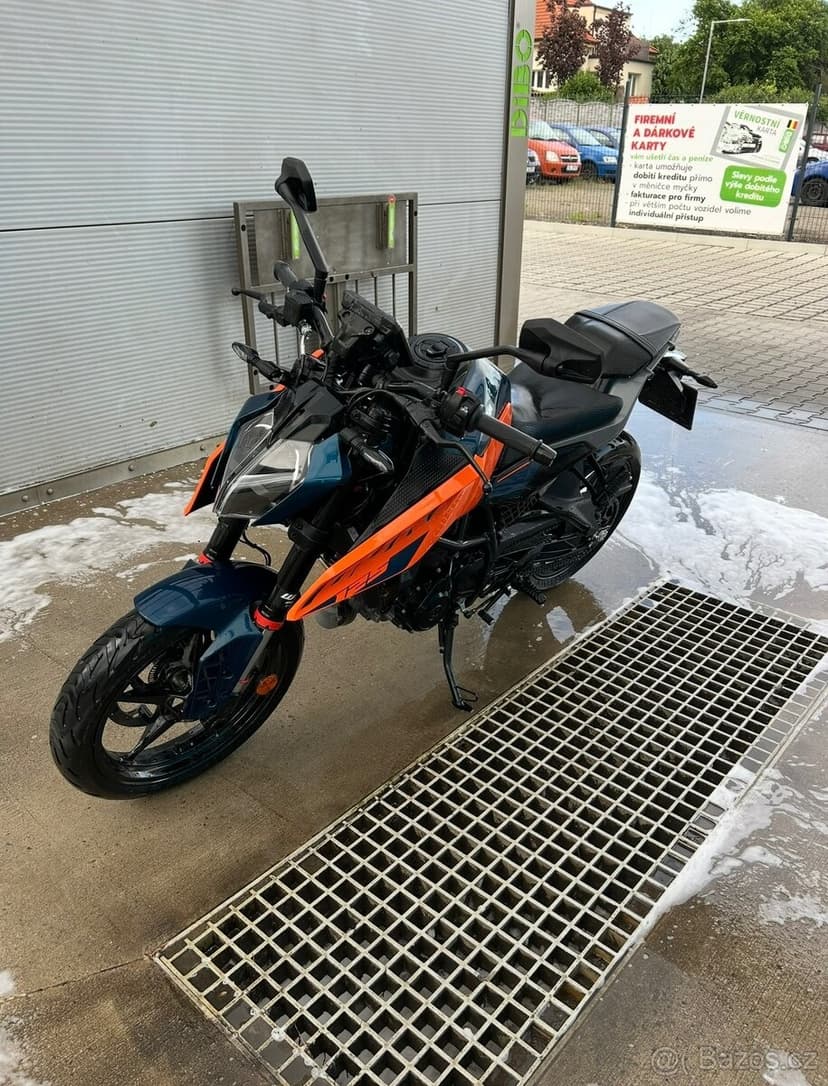 KTM Duke 125 2024