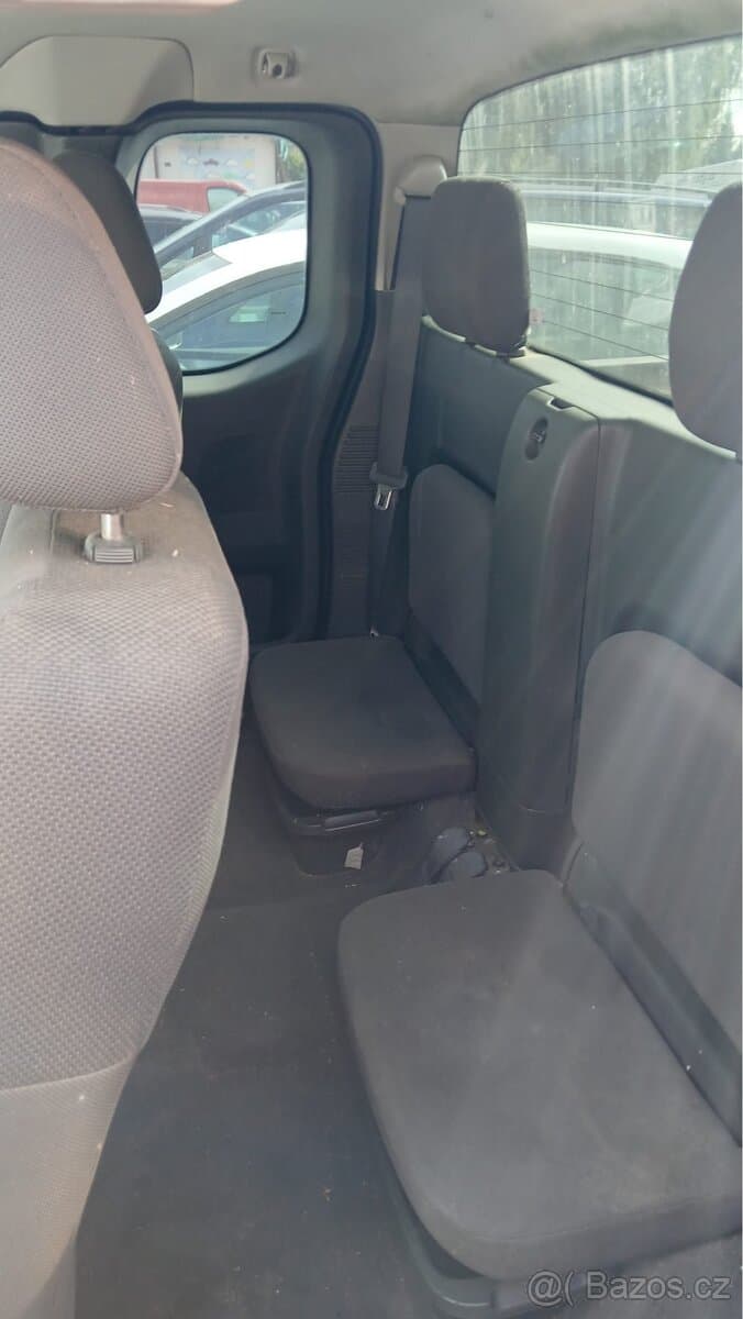 Nissan Navara kingcab D40