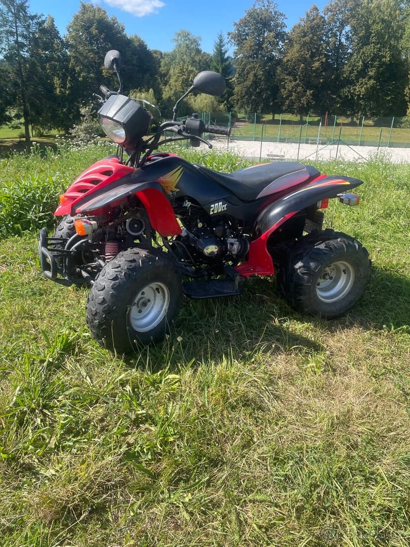 Čtyřkolka bashan BS 200s