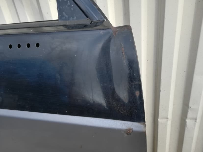 Pravé přední dveře Nissan Patrol GR Y60