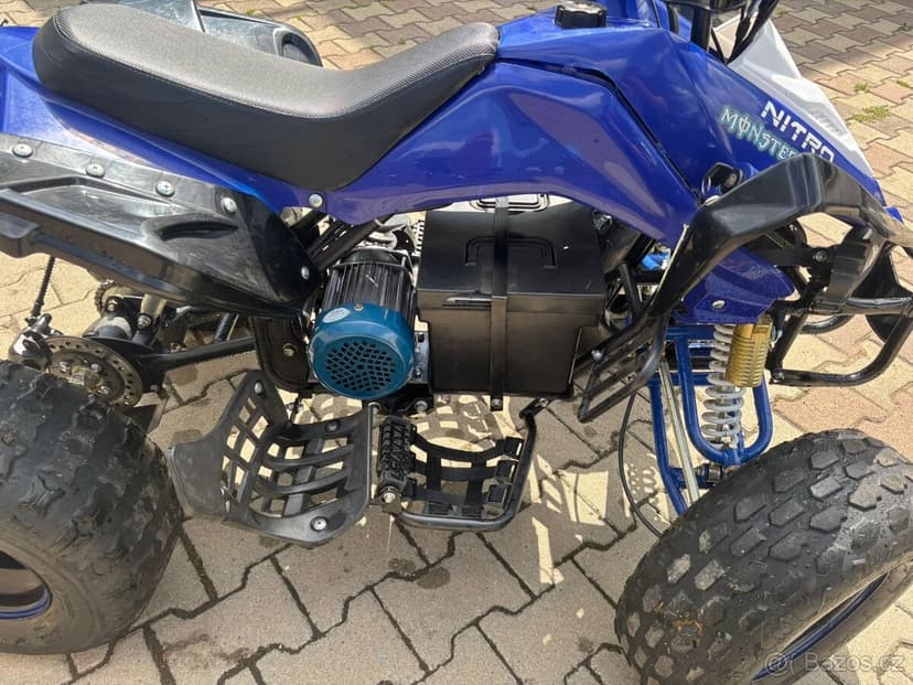 Elektrická čtyřkolka ,top stav,jako nová