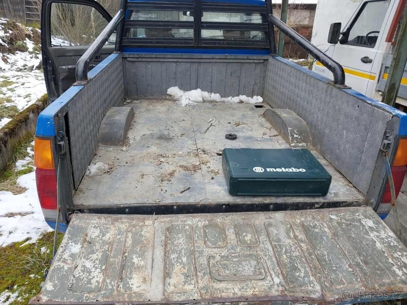 Predám/ vymením Nissan Navara D21 2.7 TD