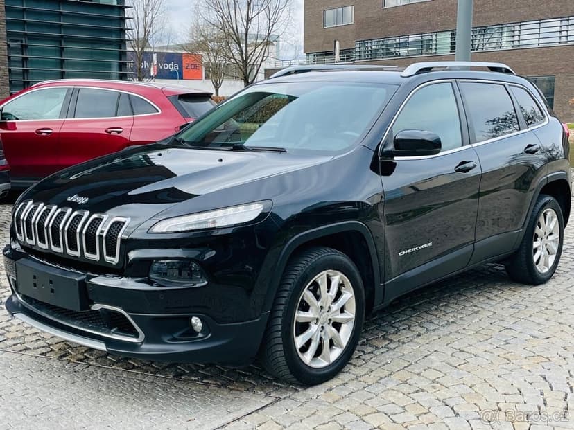 Jeep Cherokee 2.2D 4x4 147KW AUT FULL KAMERA VÝHŘEV SERVISKA