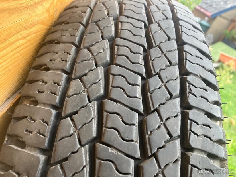 Nexen roadian 4x4 205/80 r16 (205r16)